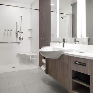 King Suite Hearing accessible